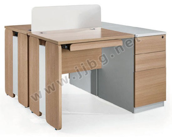 點擊查看商品:木制辦公桌